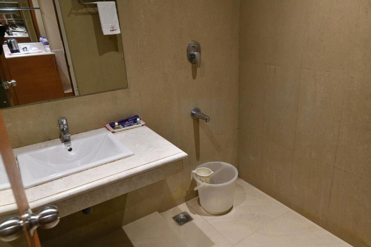 Pla Krishna Inn Tiruchirappalli Luaran gambar